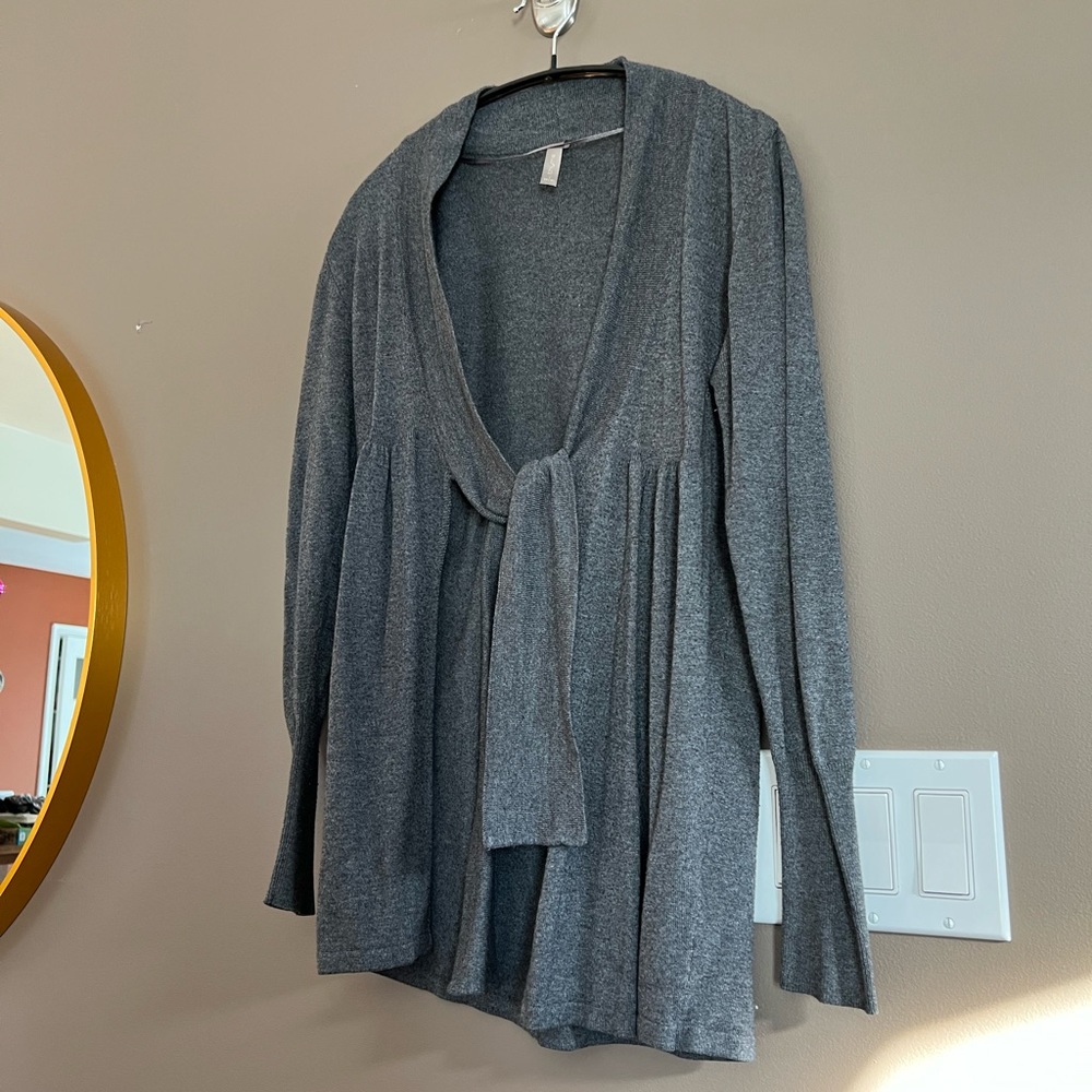 Thyme maternity shawl